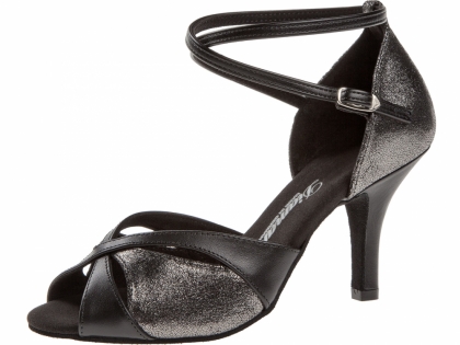 Dieser Tanzschuh ist trotz des hohen Absatzes sehr bequem. Die Kreutzriemchen geben einen guten Halt.