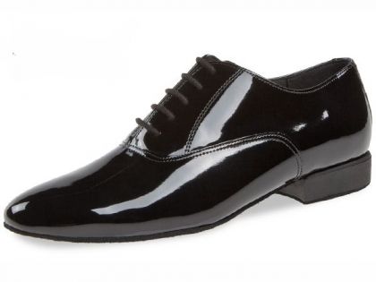 Diese klaschischen Standard-Turniertanzschuhe bestechen durch das gute Preis-Leistungs-Verhältnis. Als Standardtanzschuhe haben die Schuhe einen 2cm Absatz.