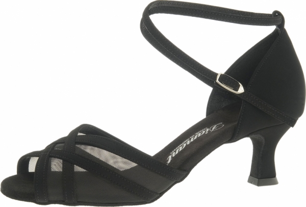 Auch für schmale Füße bieten wir die richtigen Tanzschuhe. Dieses Modell ist eines der beliebtesten Tanzschuhmodelle.